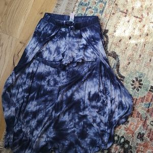 Girls walk through skirt